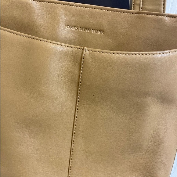 Genuine Leather Jones New York Shoulder Bag - Picture 4 of 10
